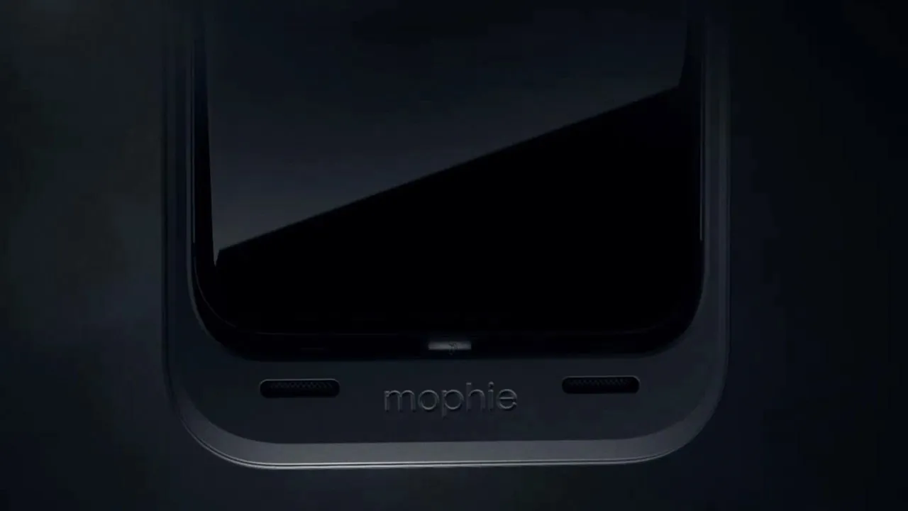 Mophie-Mnemonic-Still-2