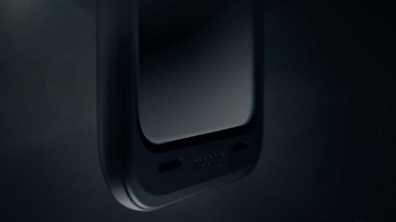 Mophie-Mnemonic-Still-4