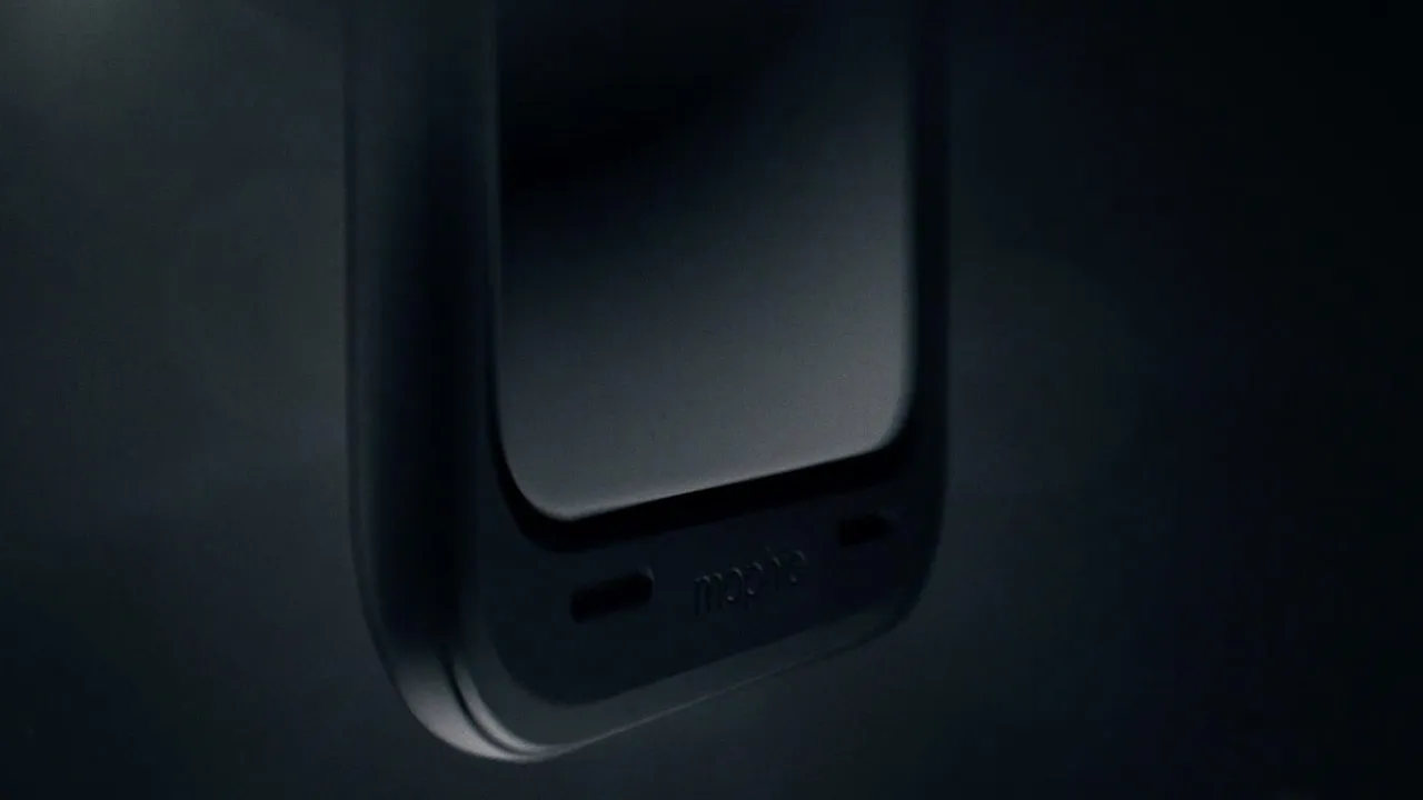 Mophie-Mnemonic-Still-4